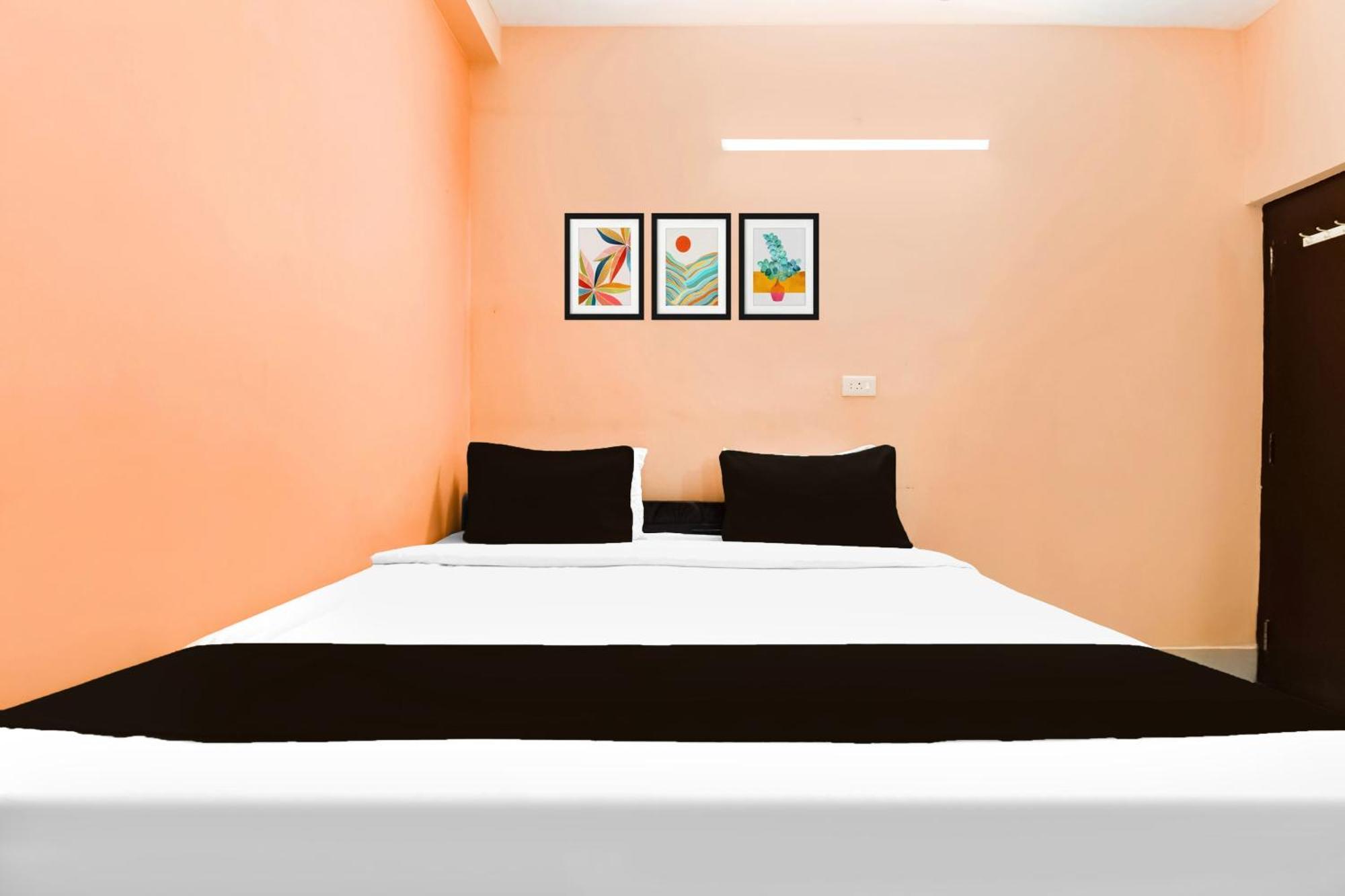 Super Hotel O Dakshin Dwar Formerly Radha Krishna Niwas Puri Exterior foto