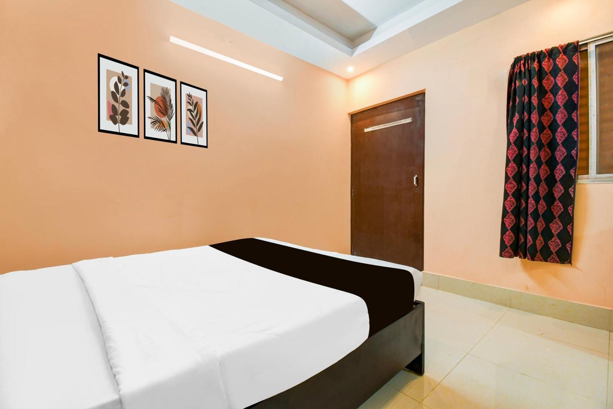 Super Hotel O Dakshin Dwar Formerly Radha Krishna Niwas Puri Exterior foto